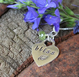 stamped small heart pendant